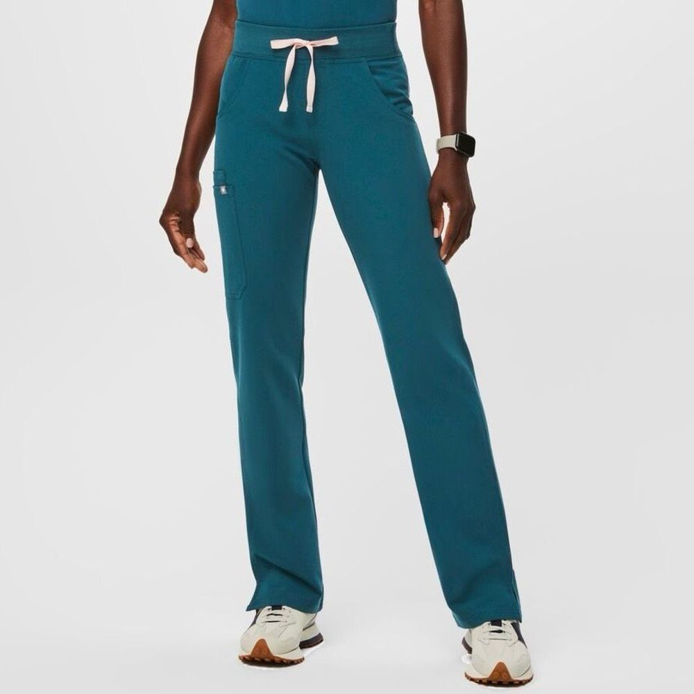 Figs Kade Cargo Scrub Pants